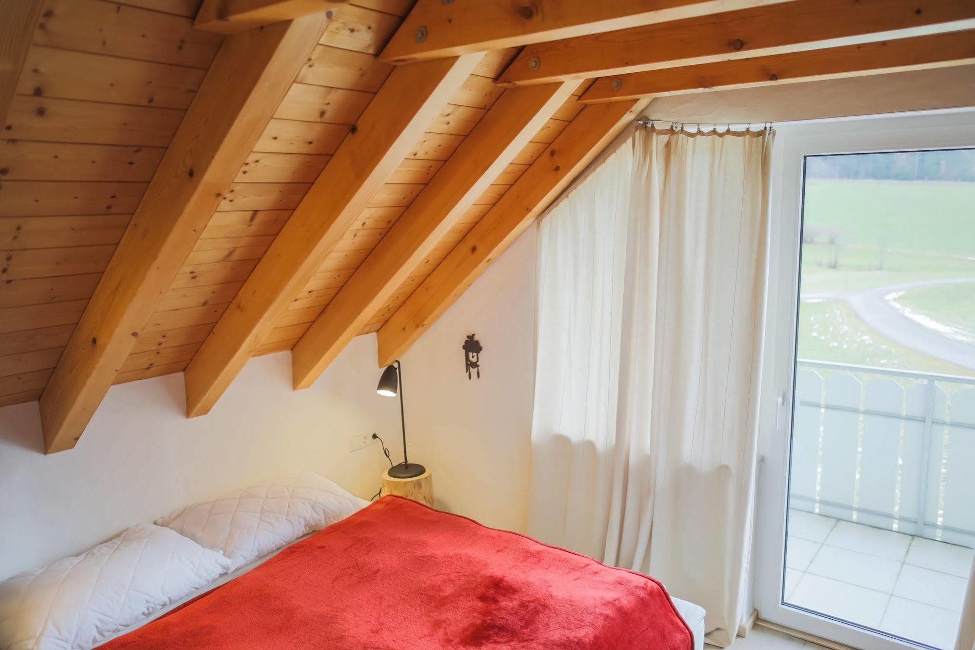 Kuckucksnest Schwaerzenbach Apartment Titisee-Neustadt Bagian luar foto